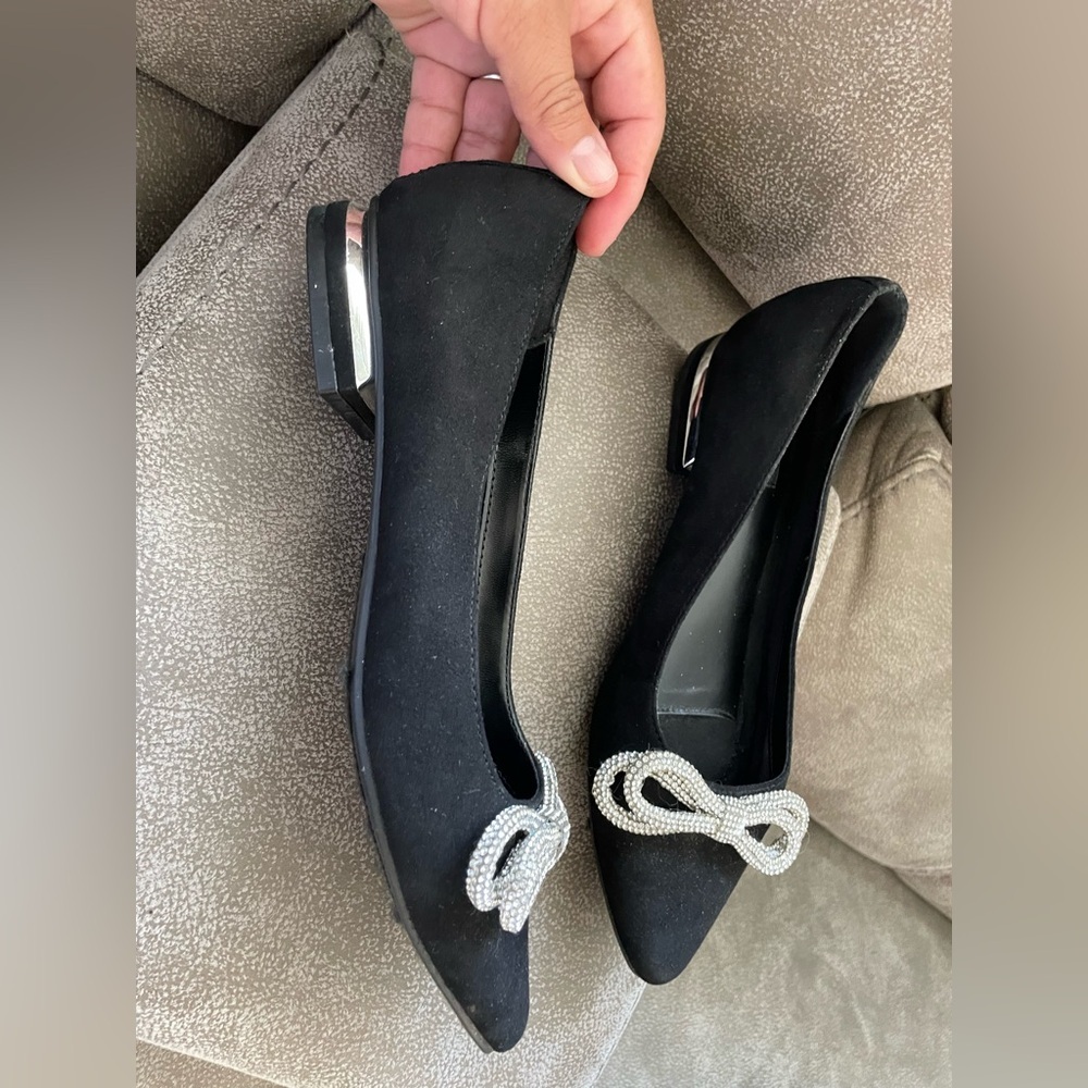 Jones New York black and silver suede flats elegant loafers - Picture 2 of 6